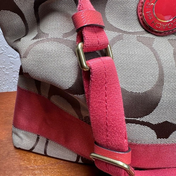 Stylish Pink and Brown Coach bag - Picture 5 of 14